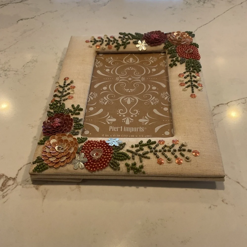 Vintage Pier 1 Floral Embellished Photo Frame - Picture 5 of 5
